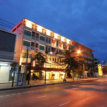 Bangkok Loft Inn
