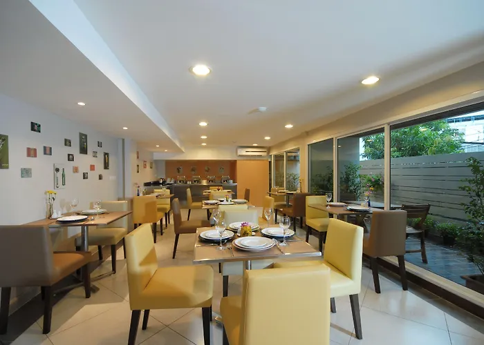 Loft Hotel 3*